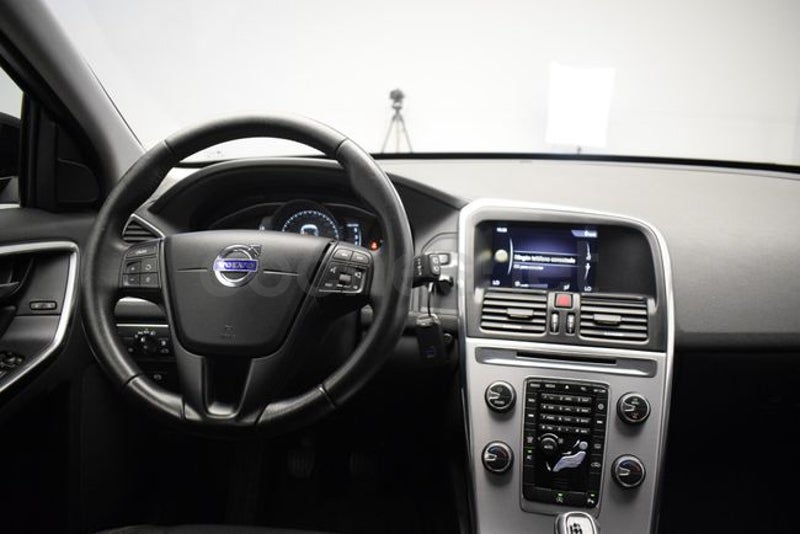 Volvo Xc60 2017 — photo 7