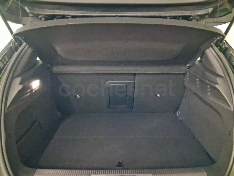 Peugeot 308 2022 — photo 6