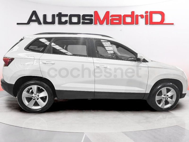Skoda Karoq 2021 — photo 8