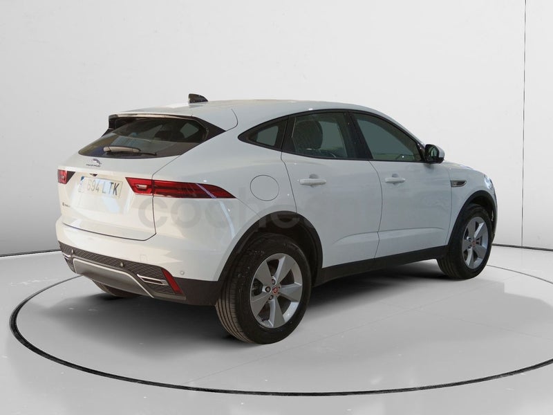 Jaguar E-pace 2021 — photo 2