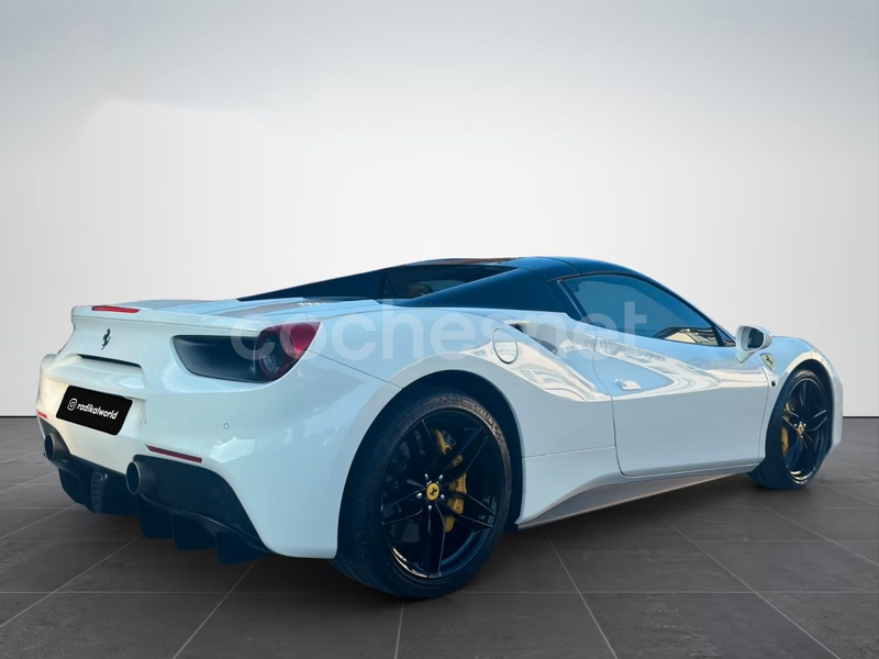 Ferrari 488 2015 — photo 7