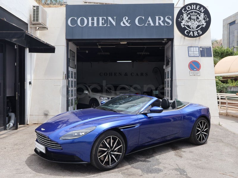 Aston Martin Db11 2021