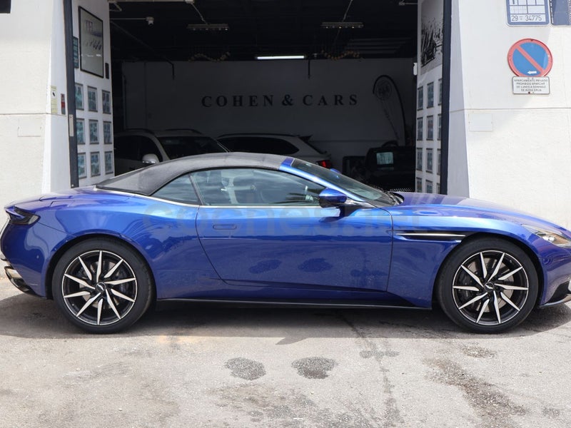 Aston Martin Db11 2021 — photo 6
