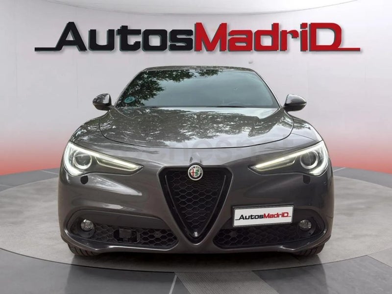 Alfa Romeo Stelvio 2022 — photo 2