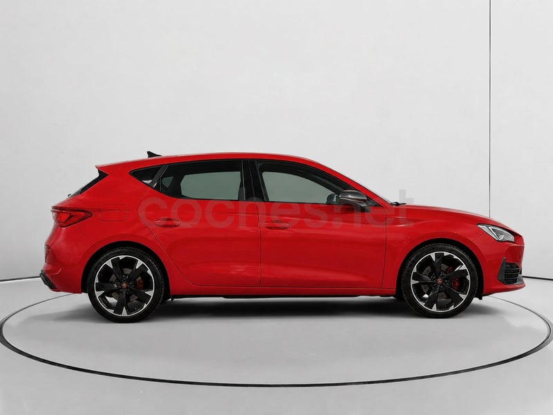 Cupra León 2024 — photo 2