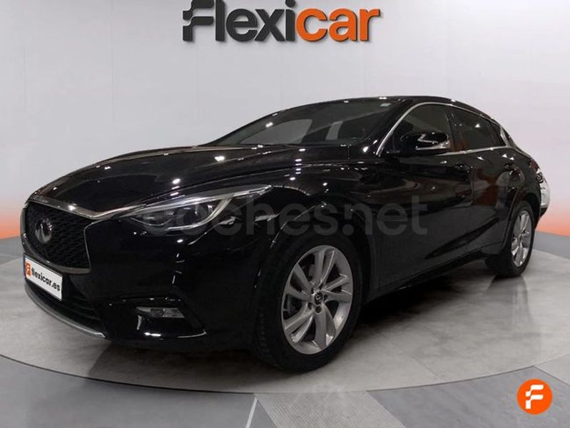 Infiniti Q30 2016 — photo 3