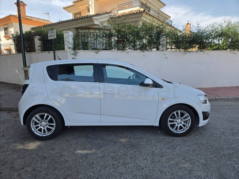 Chevrolet Aveo 2012 — photo 2