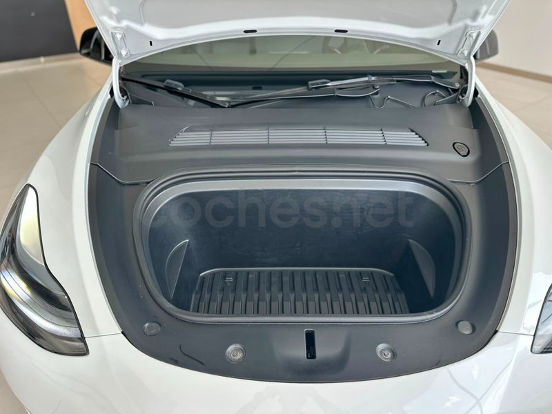 Tesla Model Y 2022 — photo 8