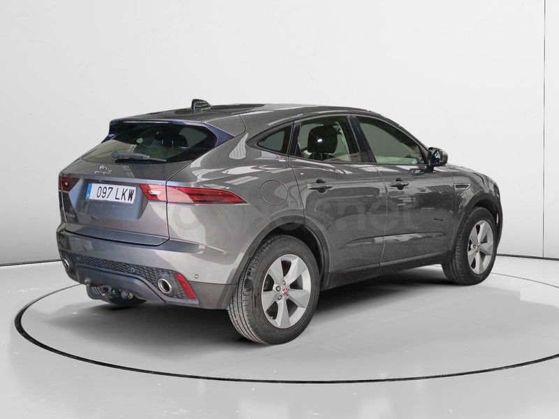 Jaguar E-pace 2020 — photo 2