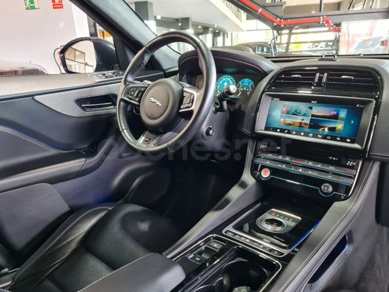 Jaguar F-pace 2018 — photo 7