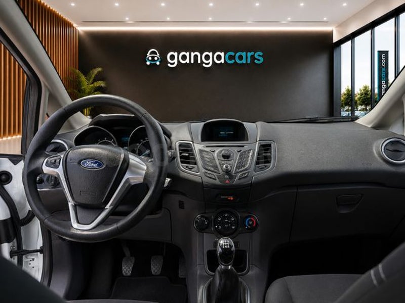 Ford Fiesta 2015 — photo 8