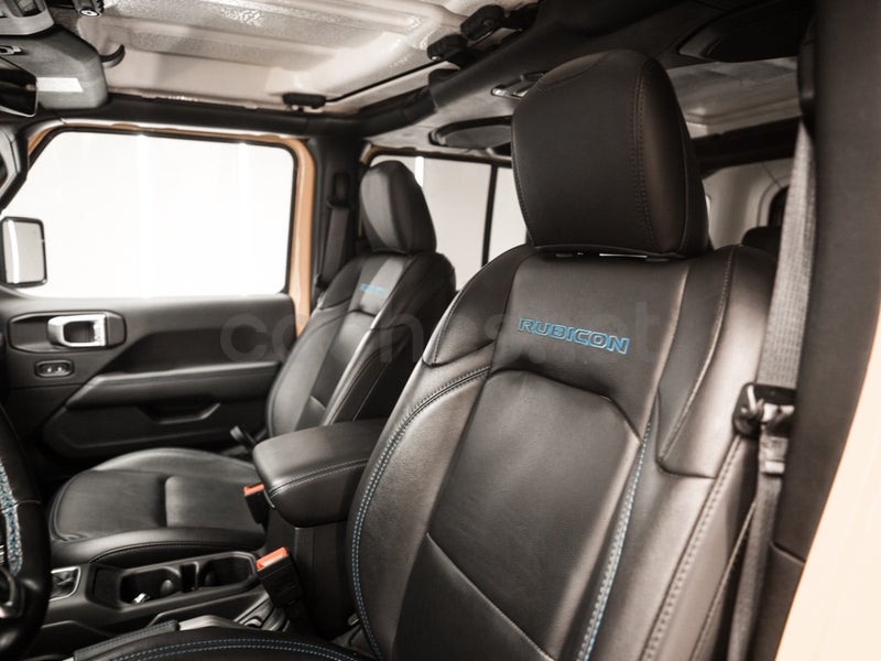 Jeep Wrangler 2021 — photo 2