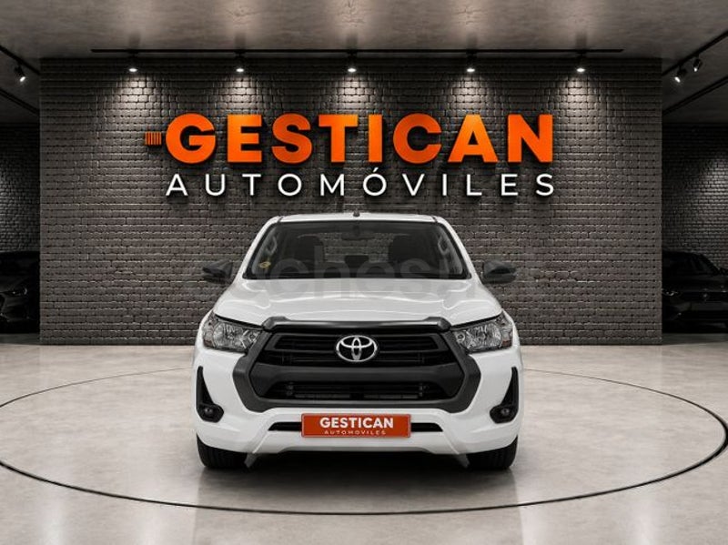 Toyota Hilux 2021 — photo 3