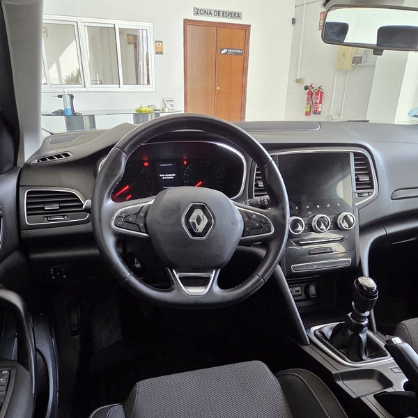 Renault Mégane 2021 — photo 7