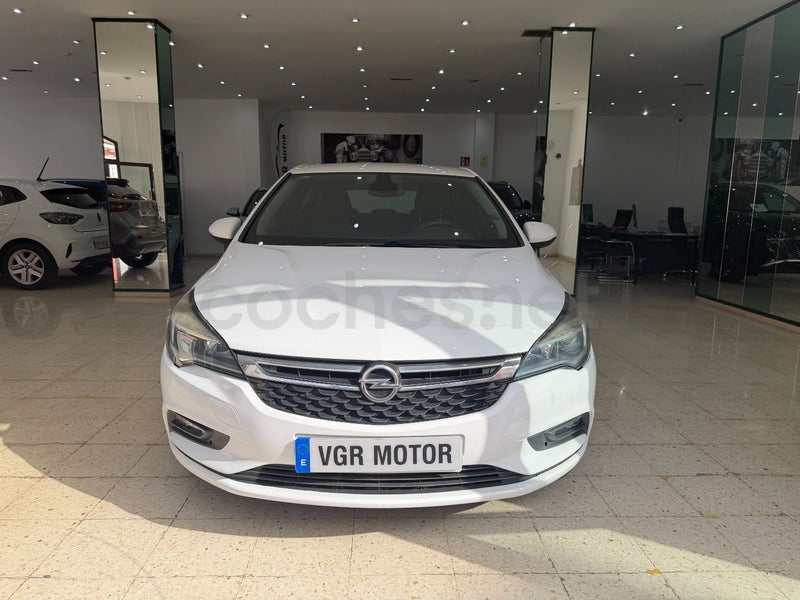 Opel Astra 2016 — photo 2