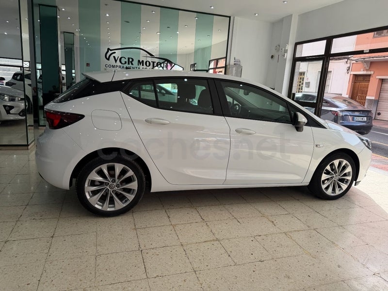 Opel Astra 2016 — photo 4