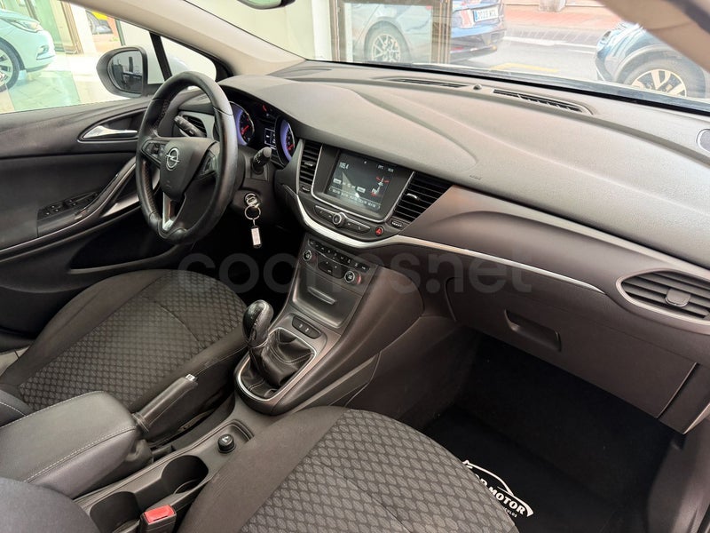 Opel Astra 2016 — photo 6