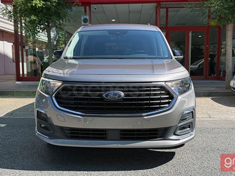 Ford Tourneo Connect 2023 — photo 3