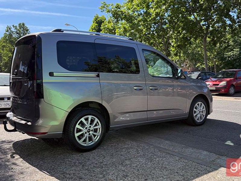 Ford Tourneo Connect 2023 — photo 6