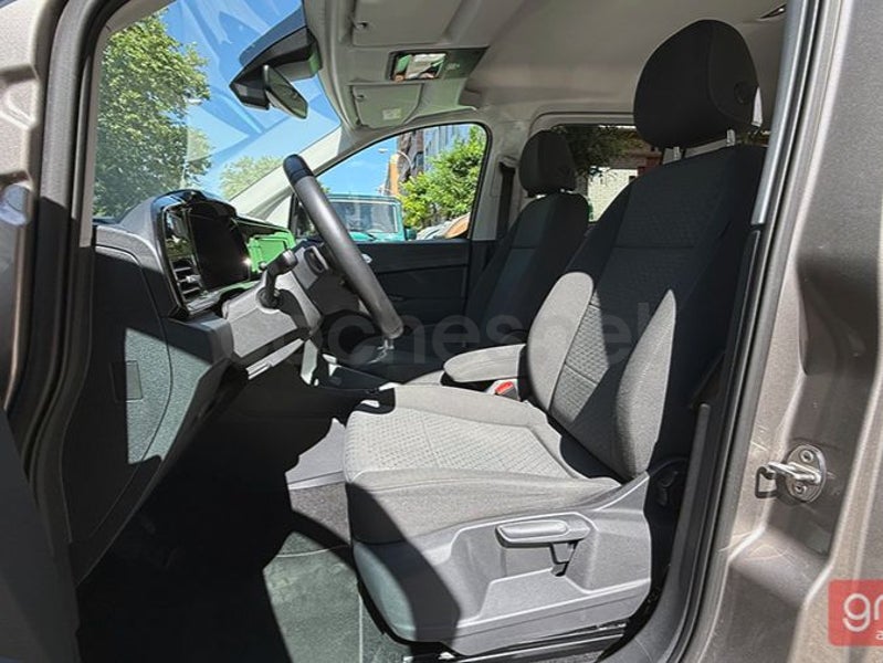 Ford Tourneo Connect 2023 — photo 8