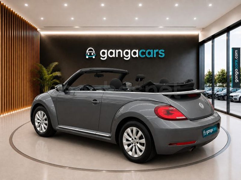 Volkswagen Beetle 2019 — photo 7