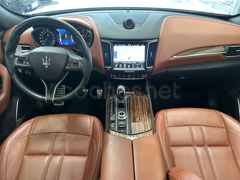 Maserati Levante 2017 — photo 3