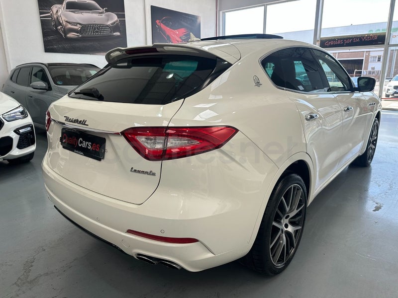 Maserati Levante 2017 — photo 7