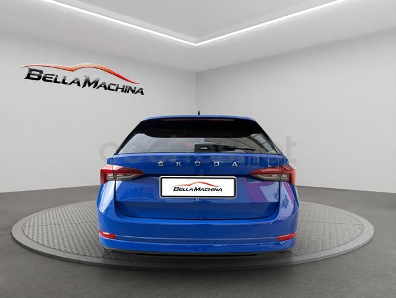 Skoda Octavia 2021 — photo 3