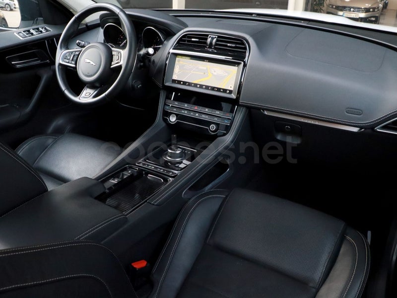 Jaguar F-pace 2020 — photo 7