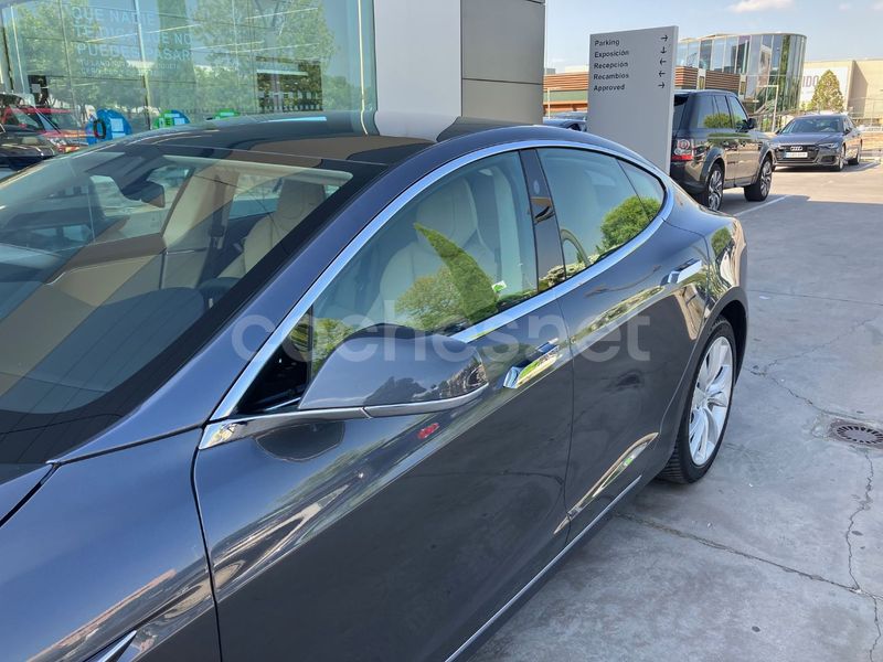 Tesla Model S 2017 — photo 2