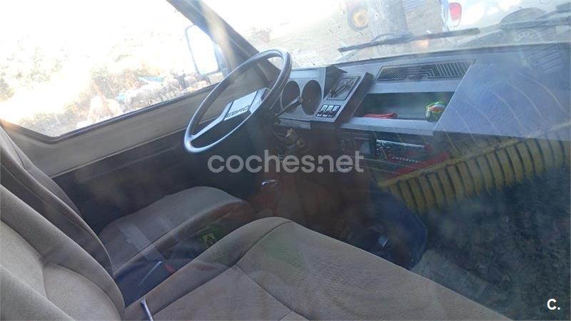 Ebro S400 2025 — photo 4
