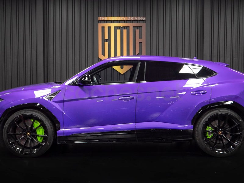 Lamborghini Urus 2023 — photo 4
