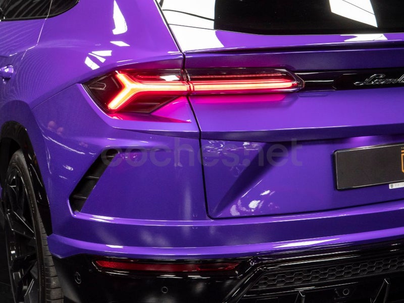 Lamborghini Urus 2023 — photo 8