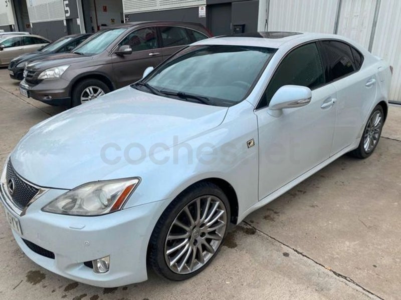 Lexus Is 2010 — photo 4