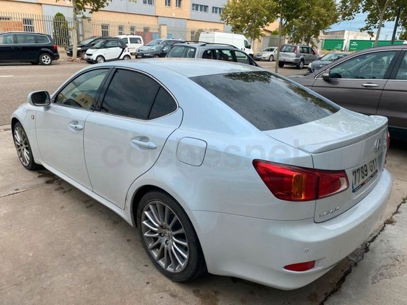 Lexus Is 2010 — photo 5