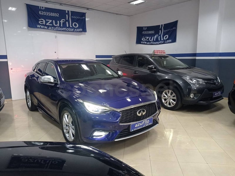 Infiniti Q30 2017 — photo 5