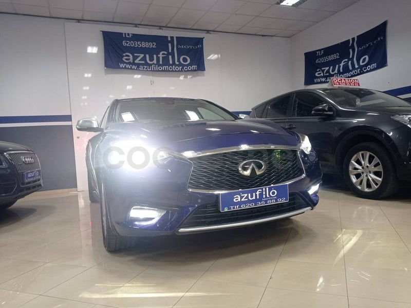 Infiniti Q30 2017 — photo 6