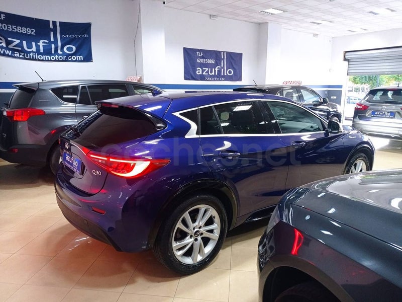 Infiniti Q30 2017 — photo 8