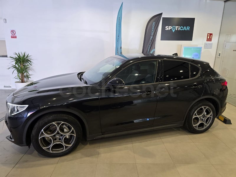 Alfa Romeo Stelvio 2022 — photo 3