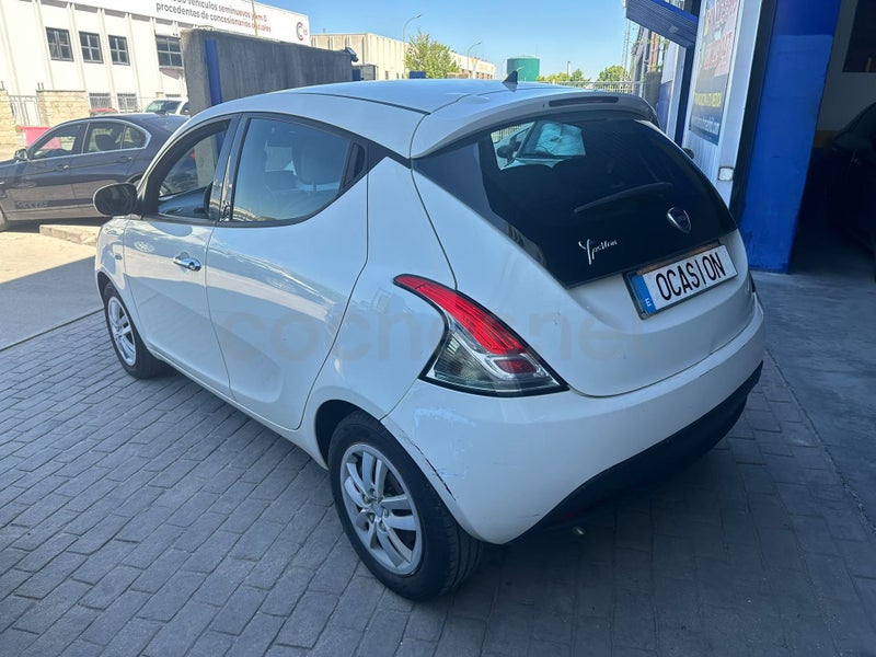 Lancia Ypsilon 2013 — photo 4