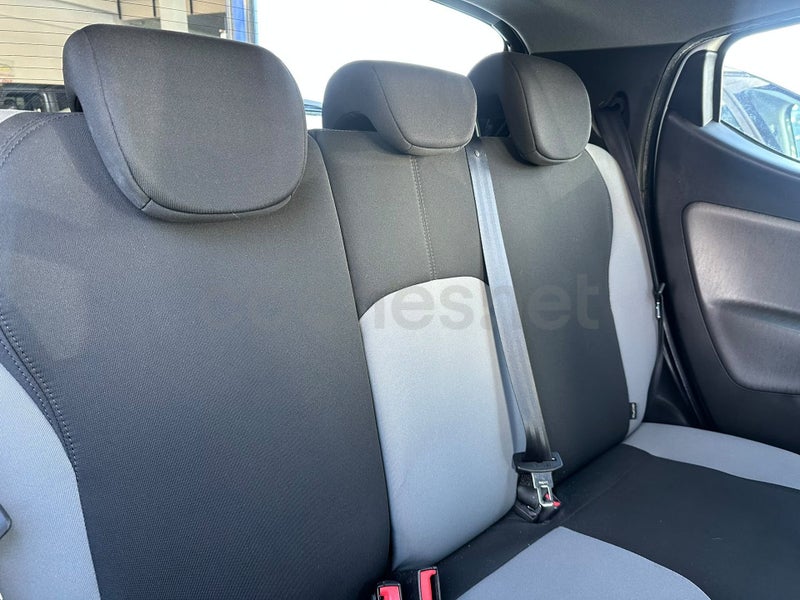Lancia Ypsilon 2013 — photo 7