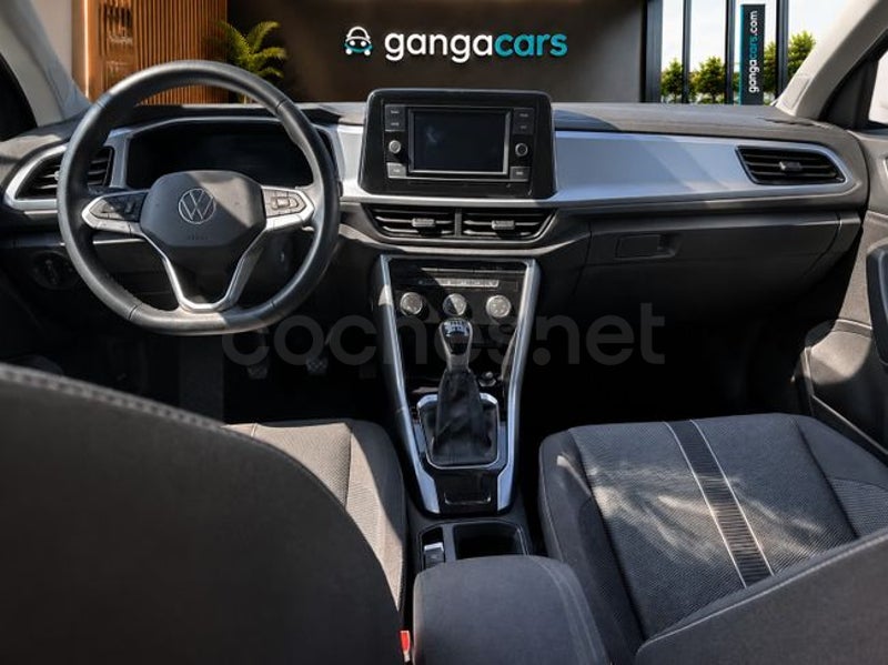 Volkswagen T-roc 2023 — photo 8