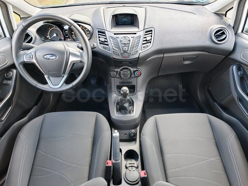Ford Fiesta 2015 — photo 4