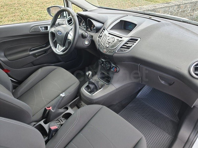 Ford Fiesta 2015 — photo 5