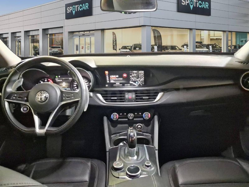 Alfa Romeo Stelvio 2019 — photo 8
