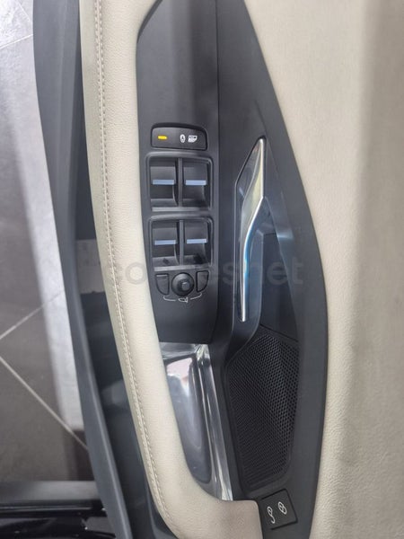 Jaguar E-pace 2019 — photo 6