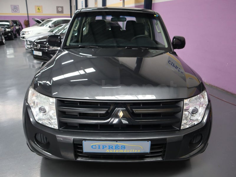 Mitsubishi Montero 2014 — photo 2
