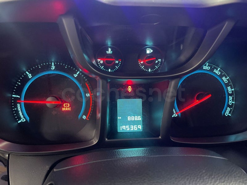 Chevrolet Orlando 2012 — photo 8