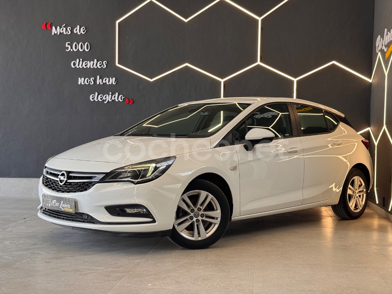 Opel Astra 2018 — photo 3