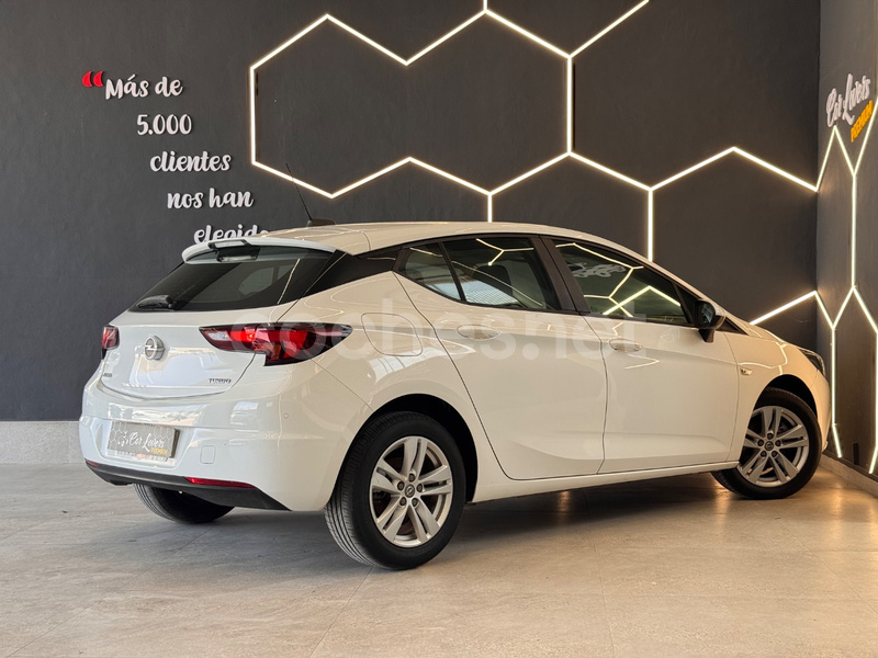 Opel Astra 2018 — photo 8